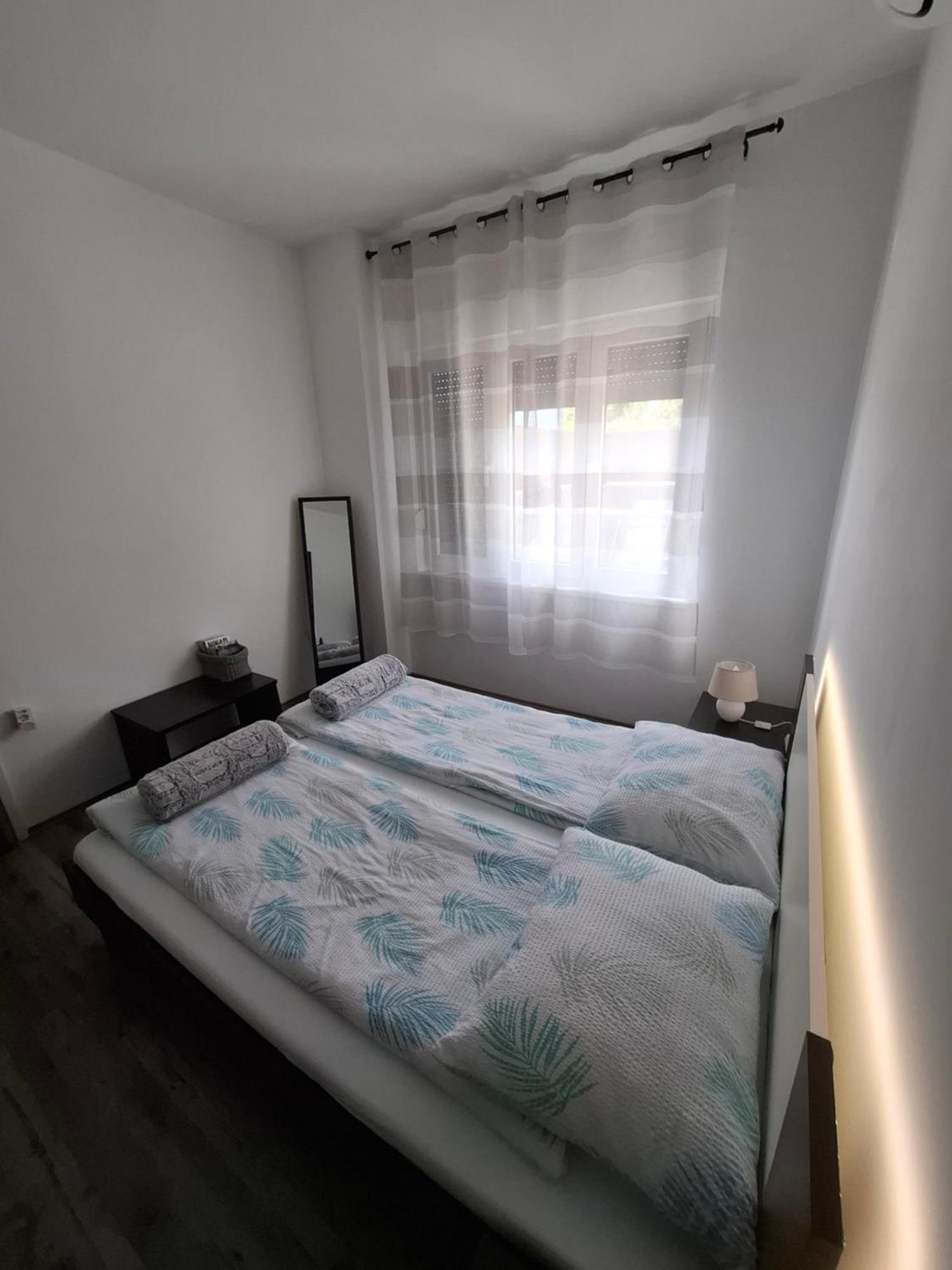 Apartman Envi โอปาติยา ภายนอก รูปภาพ